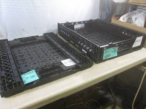 lot 178 image: (EW5) 2 Foldable Plastic Crates 24...