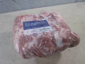lot 184 image: (FRZ) Frozen Boneless Pork Shoulder...
