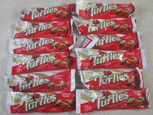 lot 220 image: (B-3) 12 Turtles Original Pecan Can...