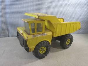 lot 6 image: (FS) Vintage Tonka Metal Dump Truck...