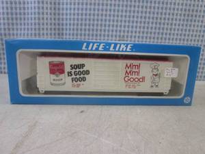 lot 9 image: (G-1) Vintage Life-Like Campbells ...