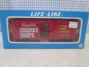 lot 10 image: (G-1) Vintage Life-Like Campbells ...