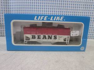 lot 11 image: (G-1) Vintage Life-Like Campbells ...