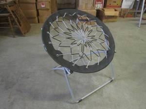 lot 66 image: (EW1) 32 Woven Bungee Chair ...