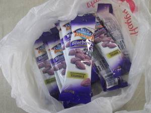 lot 77 image: (B-2) 12 Bags of Blue Diamond Blueb...