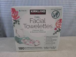 lot 82 image: (CS) 180 Count Daily Facial Towelet...