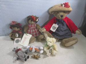 lot 90 image: (CS) Assorted Boyds Bears & Friends...