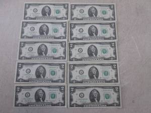 lot 100 image: (CNTR) 10 Uncirculated $2 Bills...