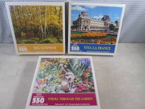 lot 123 image: (CS) 3 New 550 Piece Puzzles - Unop...