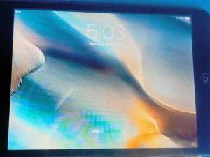lot 150 image: Apple IPad