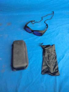 lot 152 image: Blue Lens Safety Glasses
