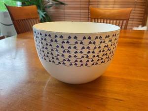 lot 13S image: Arabia Finland Ceramic Bowl with Blue Pattern