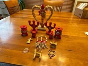 lot 19S image: Vintage Swedish Christmas Decorations Straw Ornaments and Painted Wooden Candle Holder Set