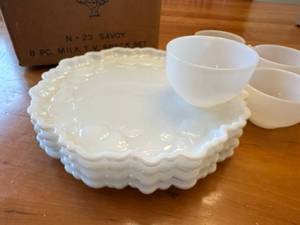 lot 21S image: Vintage Orchard Crystal Ware Milk Glass TV Snack Set - 8 Piece