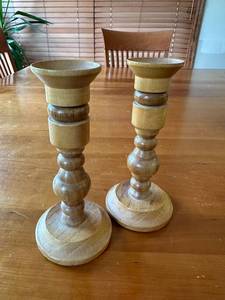 lot 34S image: Pair of Hand Turned Wooden Candle Holders with Felt Bottom
