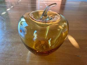 lot 78S image: Blenko Handmade Gold Apple Glass Paperweight