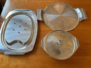 lot 86S image: Set of 3 Stainless Steel Trays and Covers from Japan