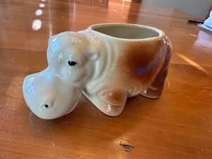 lot 89S image: Vintage Ceramic Hippopotamus Planter Pot