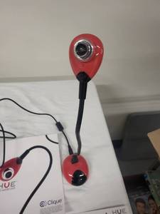 lot 4G image: Sanyo AMFM Cassette Player and HUE HD Webcam Bundle