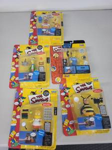 lot 4GS image: Set of 5 Simpsons Collector Figures with Intelli-Tronic Activation