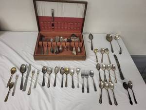 lot 25G image: Vintage Silverplate Flatware Collection with Storage Box