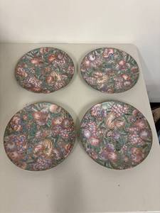 lot 40G image: Set of 4 Fruit Design Decorative Plates