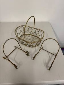 lot 43G image: Set of Gold Wire Basket and Two Stands with Crystal Accents