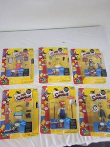 lot 58G image: Set of 6 The Simpsons Interactive Figures with Voice Activation