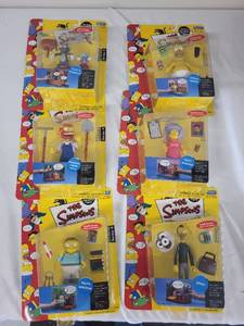 lot 59G image: Lot of 6 Simpsons Interactive Action Figures with Voice Activation