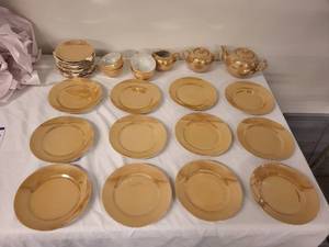 lot 61G image: Vintage 1950s Peach Lustreware Hand Painted Japanese Porcelain Dinnerware Set