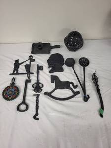 lot 85G image: Collection of 11 Decorative Cast Iron Items