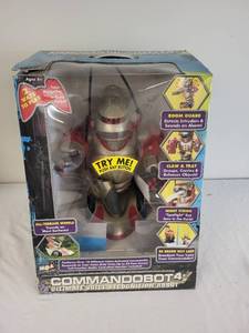 lot 122G image: CommandoBot 4 Voice Recognition Robot Toy with Remote Control