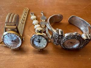 lot 157G image: Set of 3 Vintage Watches - Irwin, Rie, Geneva