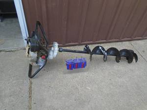 lot 111 image: 8 Jiffy gas ice auger. Used condition. Tested & works. As shown.