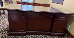lot 6 image: Executive Mahogany Desk with Glass Top and Drawers