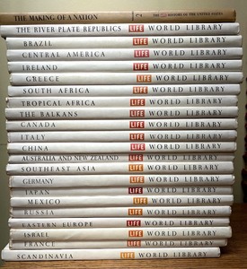 lot 31 image: Collection of 22 LIFE World Library Books