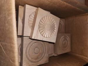 lot 20 image: 6 boxes mixed trim rosettes