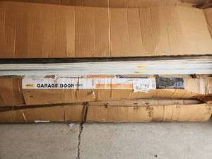 lot 22 image: Garage doors