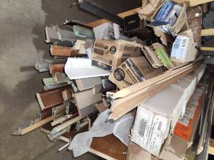 lot 23 image: Cart of full Trim lights and more