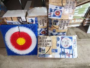 lot 27 image: 4 yard axe throwing games