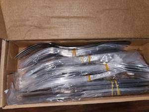 lot 53 image: 4 sets stainless steel silverware