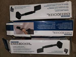lot 54 image: 3 carpet knee kickers