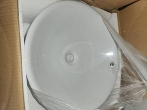 lot 71 image: 3 matching white vessel sinks