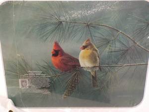 lot 16 image: Tuftop Glass Multipurpose Cutting B...