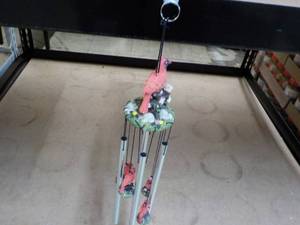 lot 19 image: Cardinal Wind Chime...
