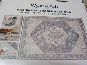 lot 40 image: Wyatt and Ash Machine Washable 5 ft...