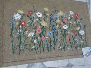 lot 44 image: Mohawk Spring Collection Doormat 24...
