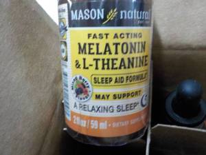 lot 143 image: Mason Natural Melatonin and L-thean...