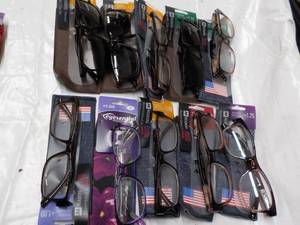 lot 161 image: 10 pair Readers Glasses - various s...
