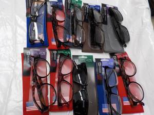 lot 165 image: 10 pair Readers Glasses - various s...